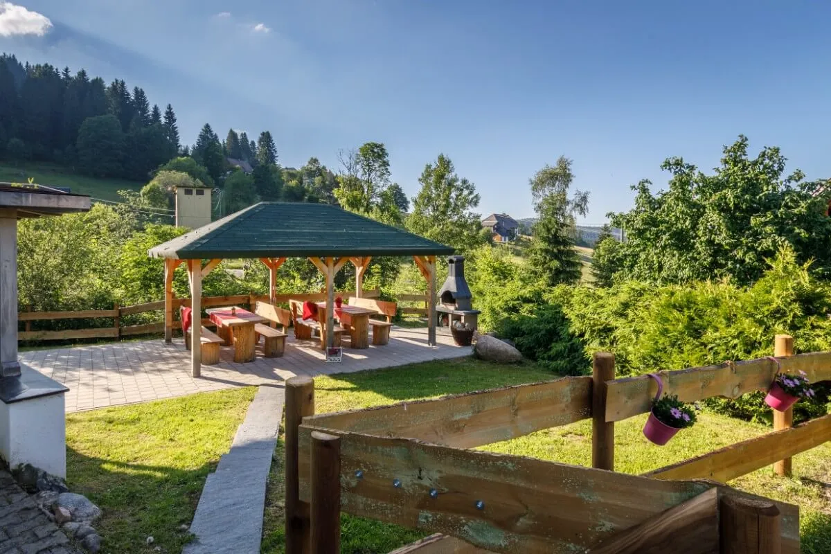 Außenaufnahmen – Ferienhaus an der Haslach